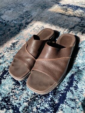 Women’s Brown Leather Slide Sandals